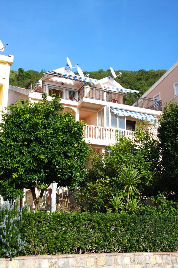 Mm Kovacevic Apartments Petrovac Exterior photo