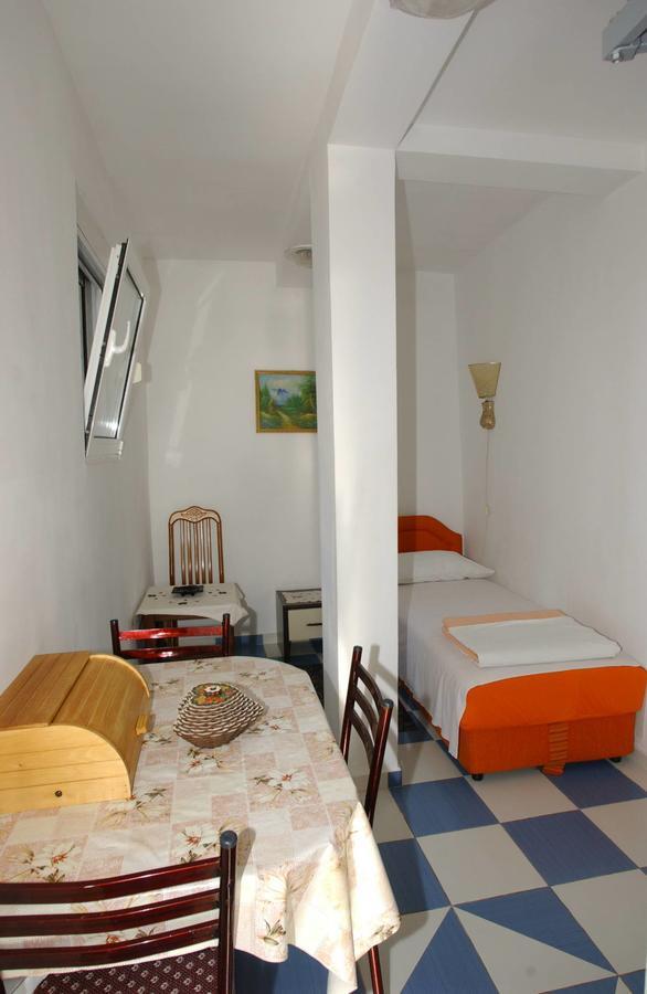 Mm Kovacevic Apartments Petrovac Exterior photo