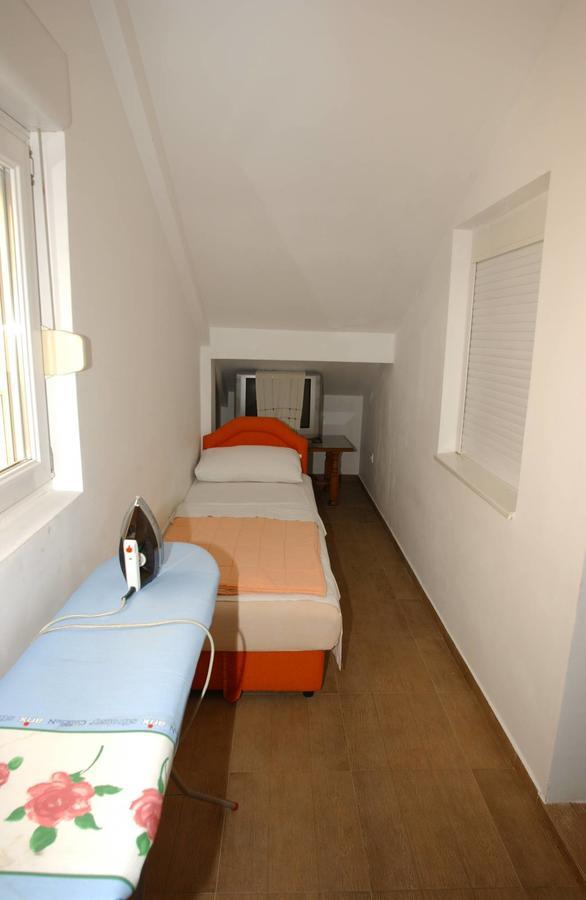 Mm Kovacevic Apartments Petrovac Exterior photo